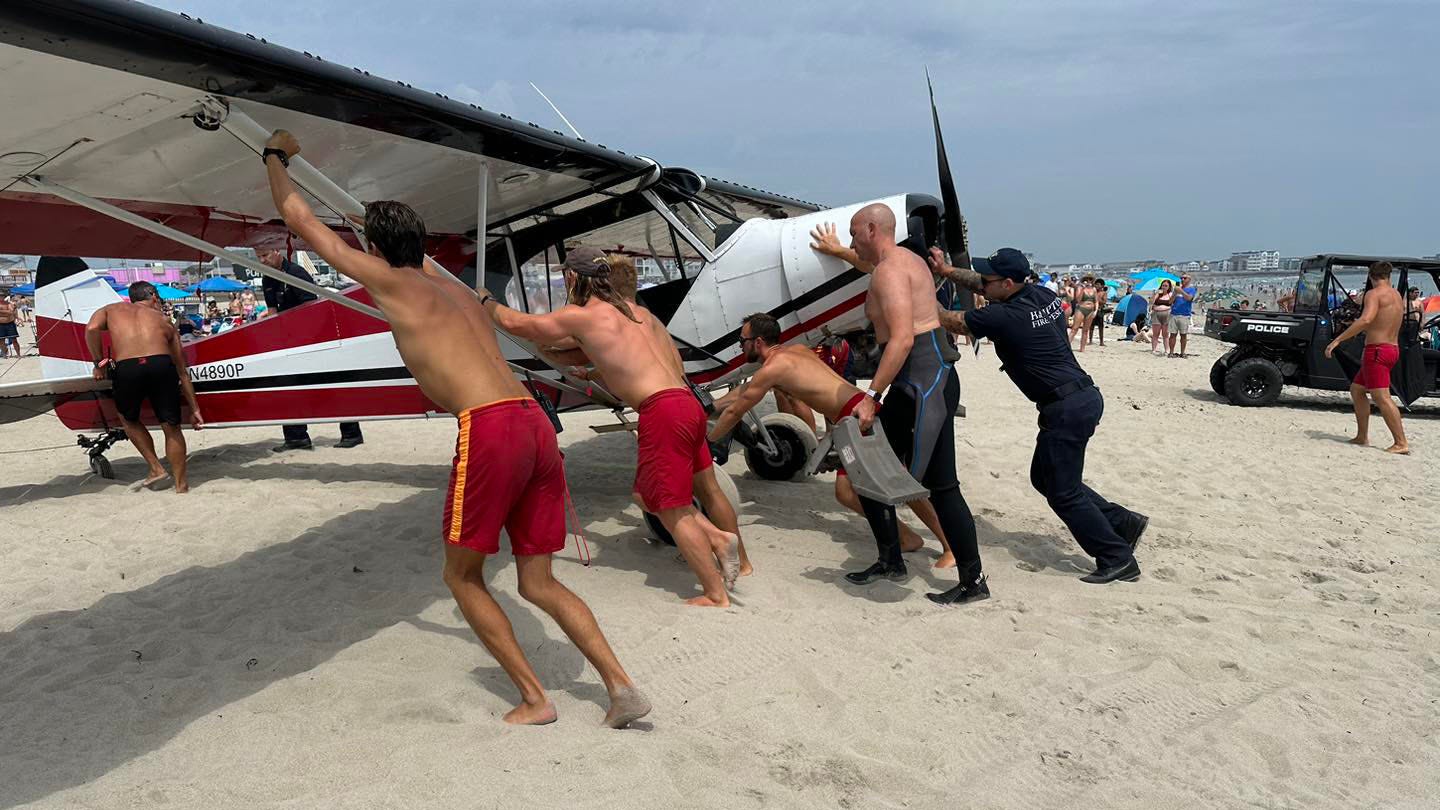 Aircraft that crashed into Hampton Beach New Hampshire