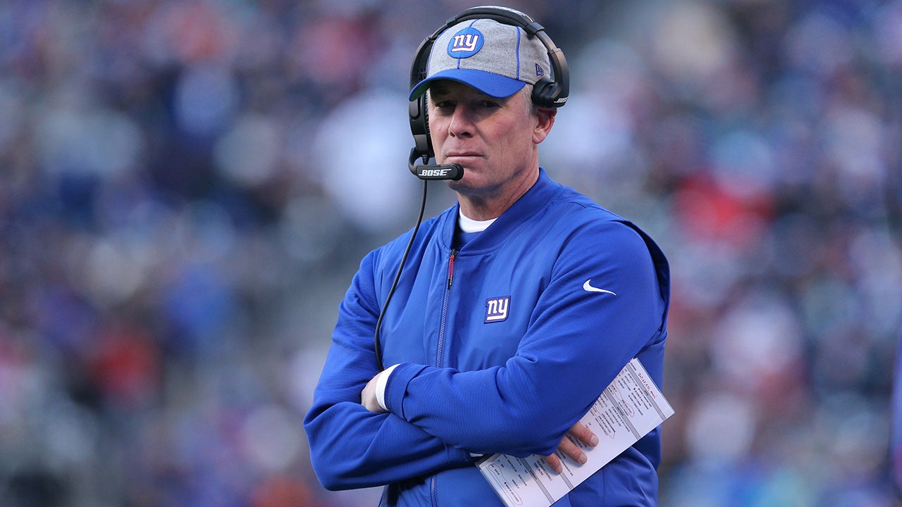 Deion Sanders adds exGiants coach Pat Shurmur to Colorado football