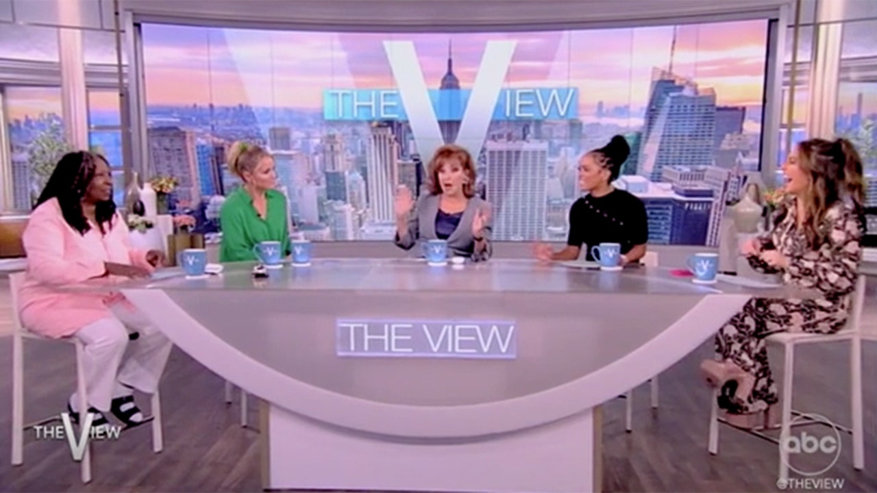 "The View" hosts 