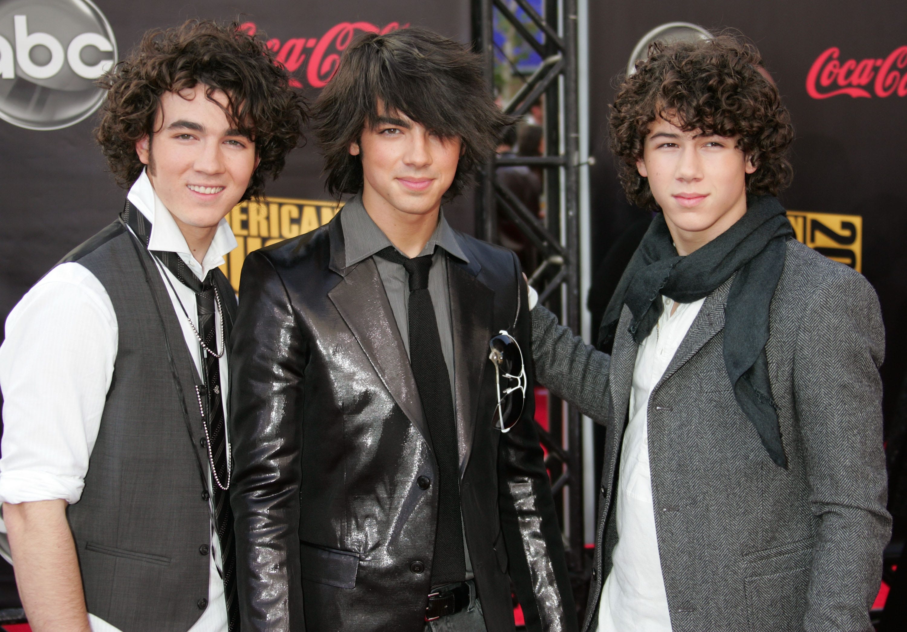 The Jonas Brothers with long hair in 2007