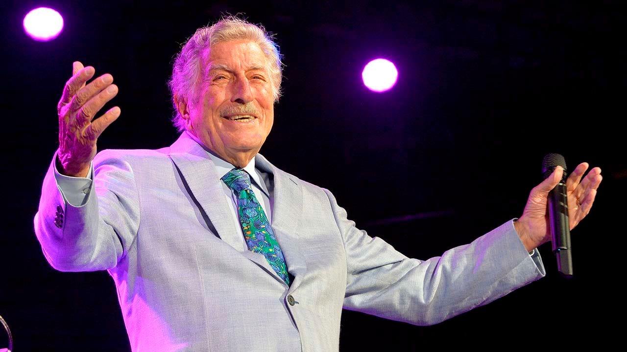 Grammy-award winning singer Tony Bennett dead at 96. (Joseph Prezioso/AFP via Getty Images)