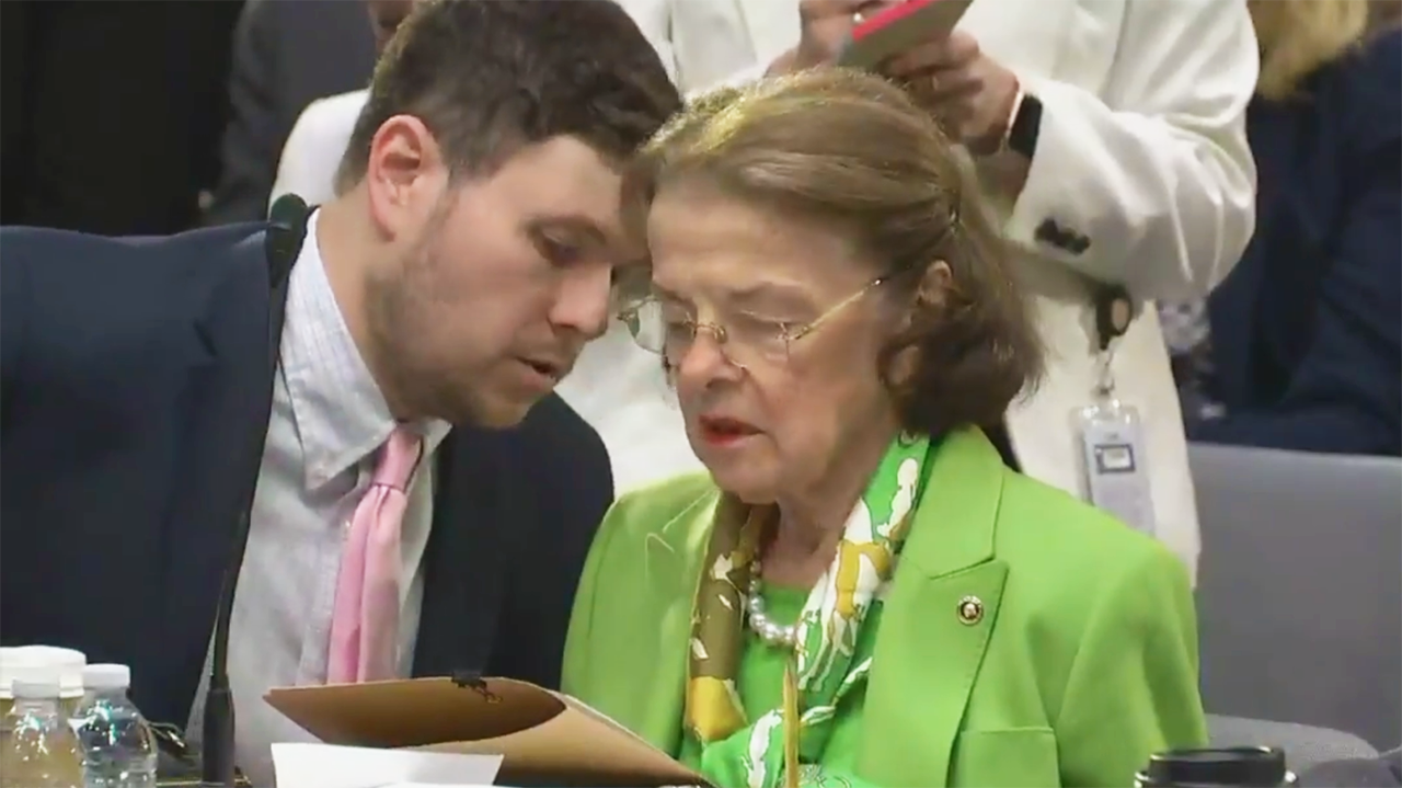 Former White House doc calls out Feinstein's 'aye' confusion: Staffers shouldn't be making voting decisions