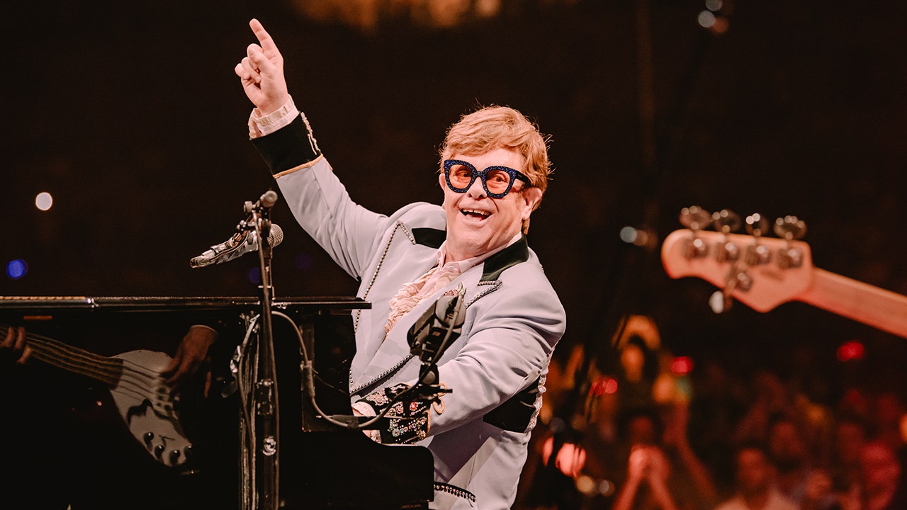 5 Takeaways from Elton John's Last U.S. Stop on His Final Tour