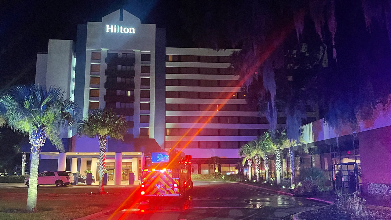 Hotel set on fire in Florida