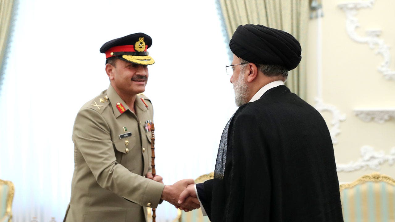 باكستان وإيران للعمل معًا لوقف هجمات المتشددين على الحدود