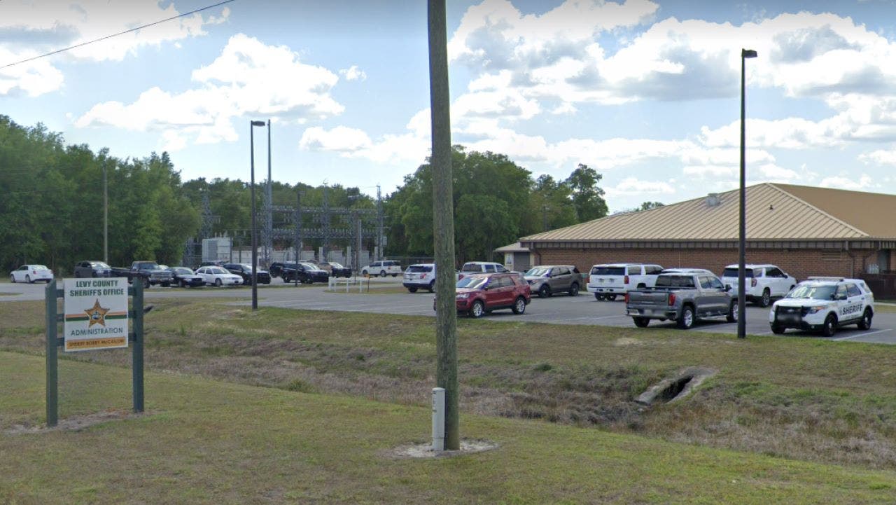 Levy County Sheriff's Office exteriors