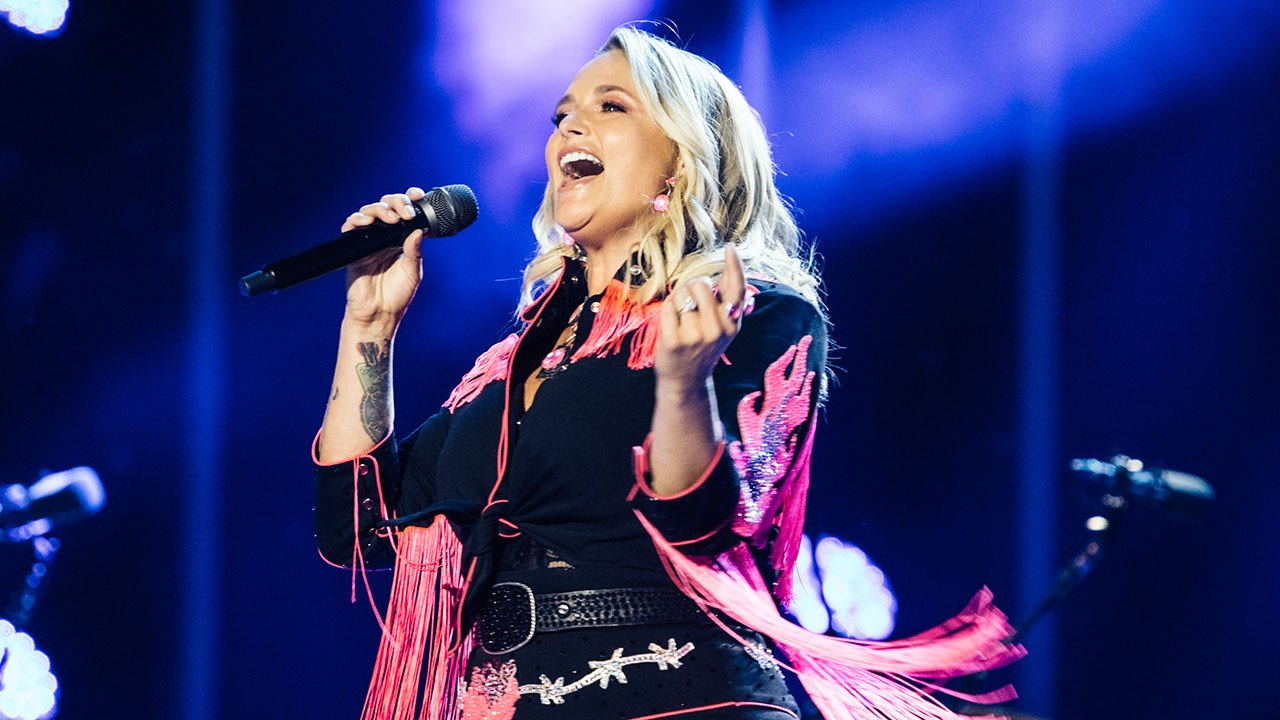 A photo of Miranda Lambert performing at CMA Fest