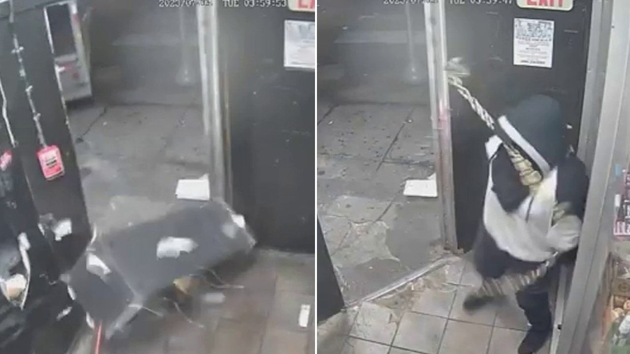 Thieves in Philadelphia use stolen U-Haul to rip ATM from grocery store, video shows