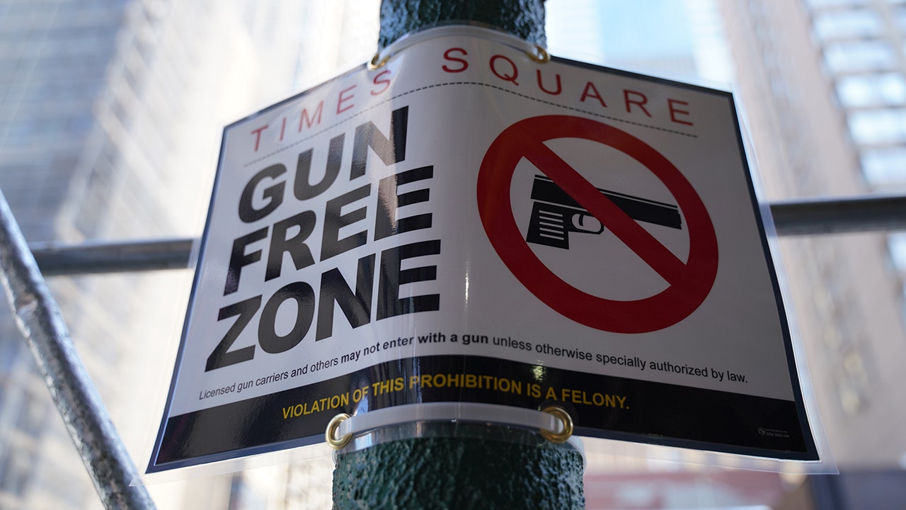 Trio of New York teens shot in 'gun-free' Times Square