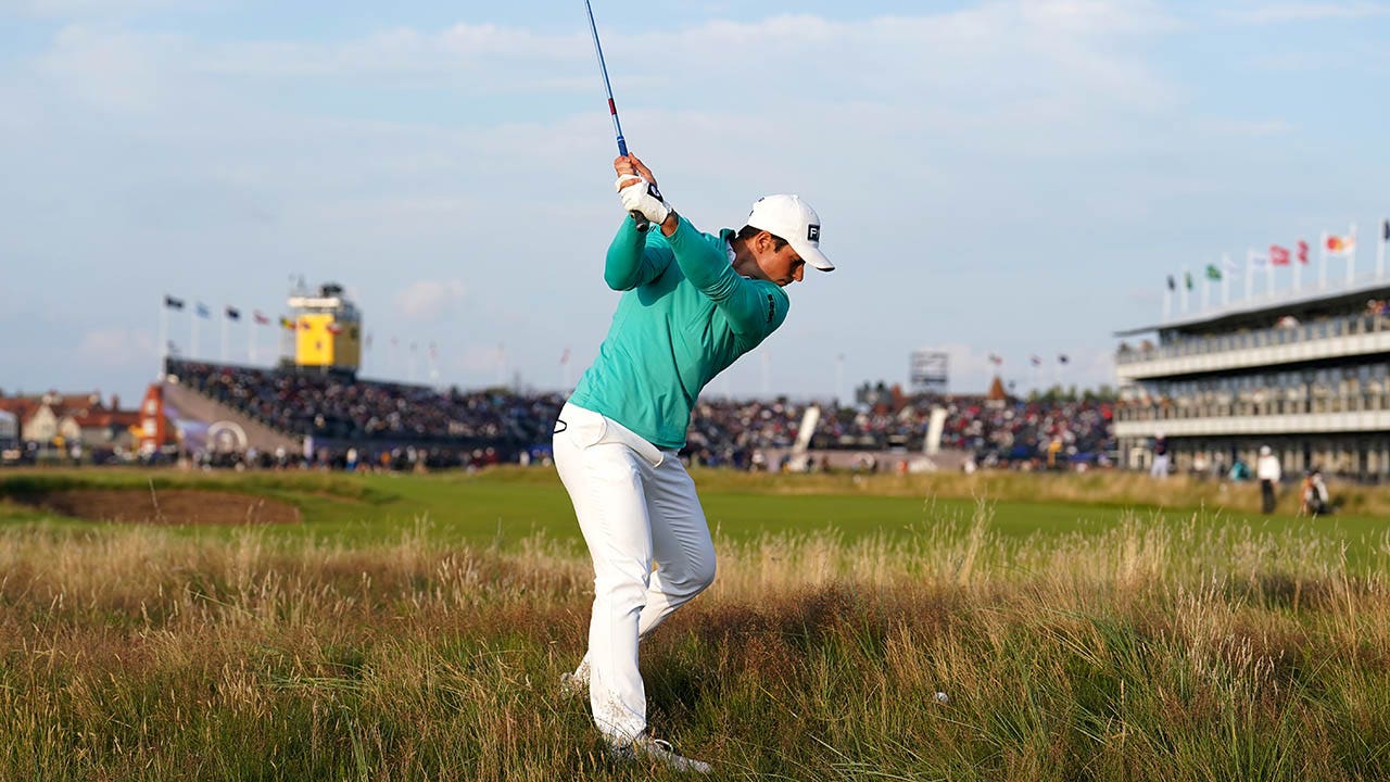 Viktor Hovland plays it from the rough