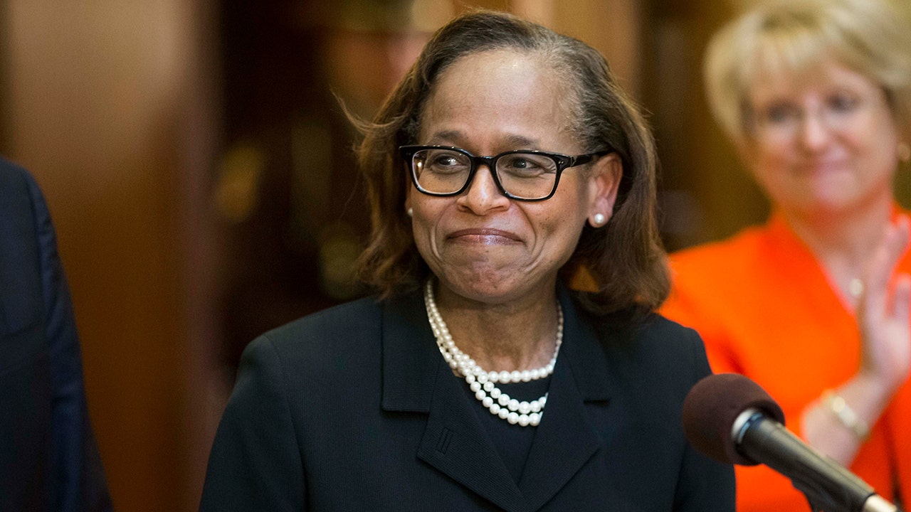 Minnesota Gov Tim Walz Names First Black Chief Justice Of State Minnesota Gov Tim Walz Names First Black Chief Justice Of State