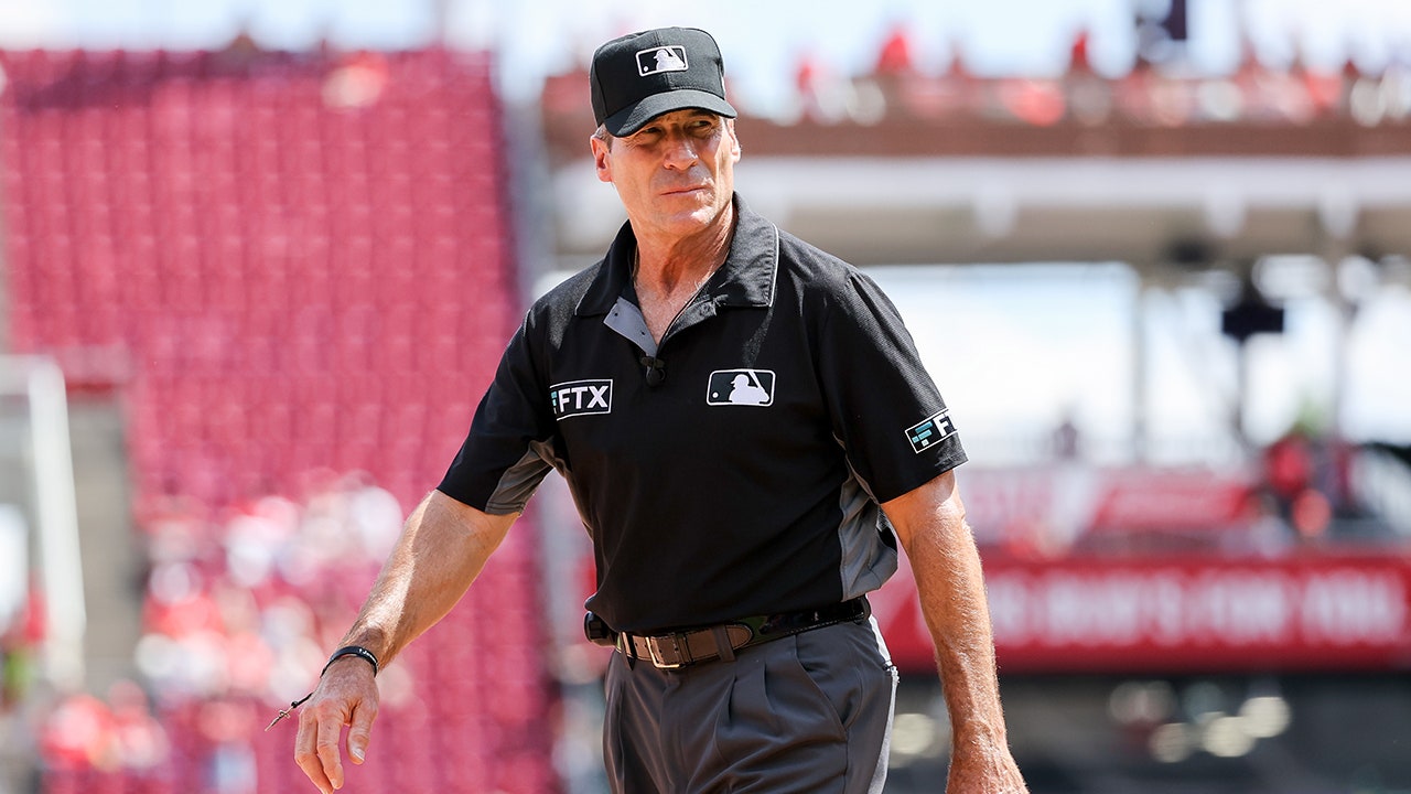 Controversial umpire Angel Hernandez loses Major League