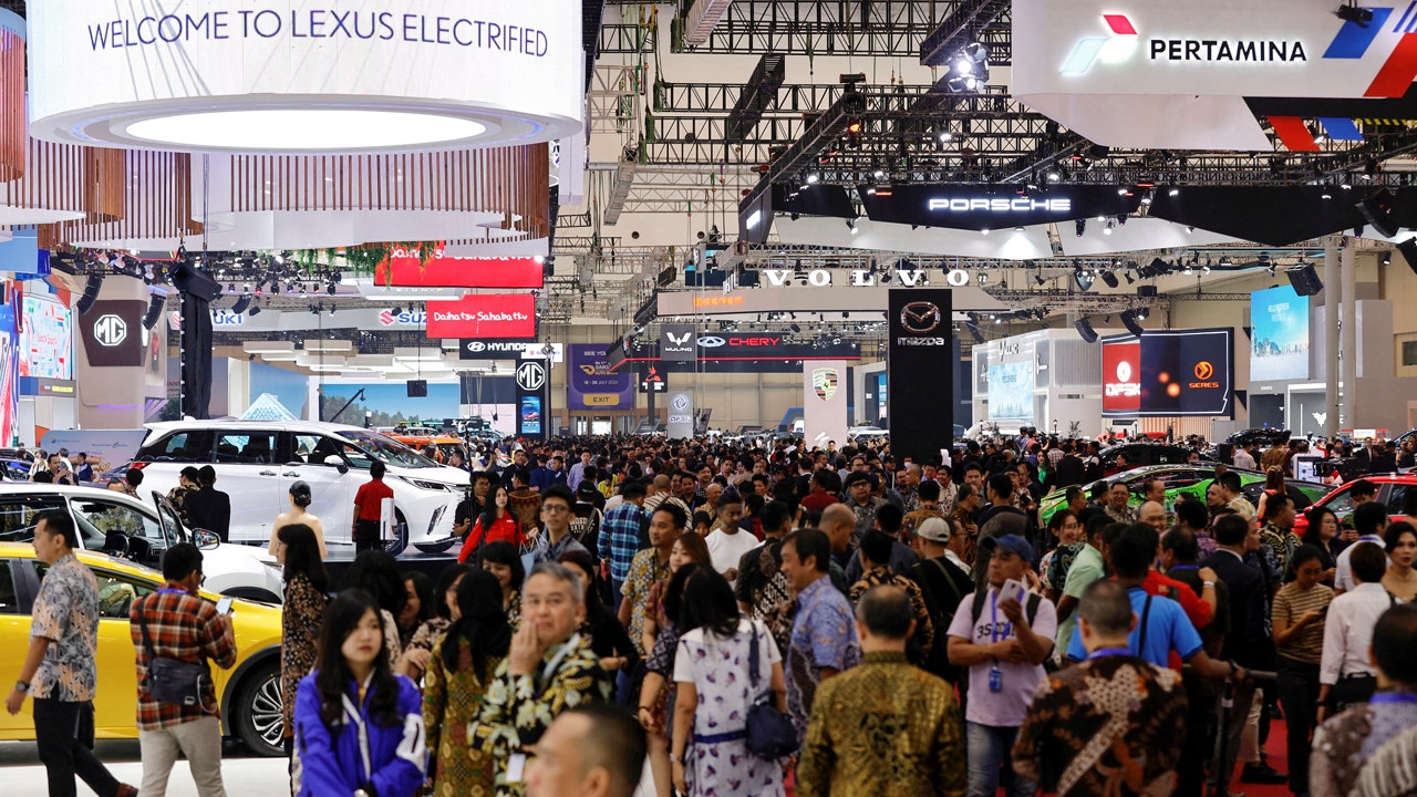 Indonesia's electric vehicle push complicated by price concerns, low confidence