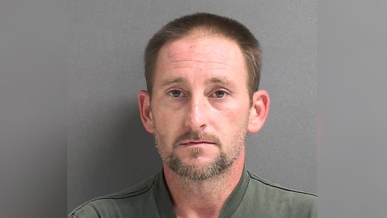 News :Florida man allegedly shoots friend in both legs during drunken argument: police