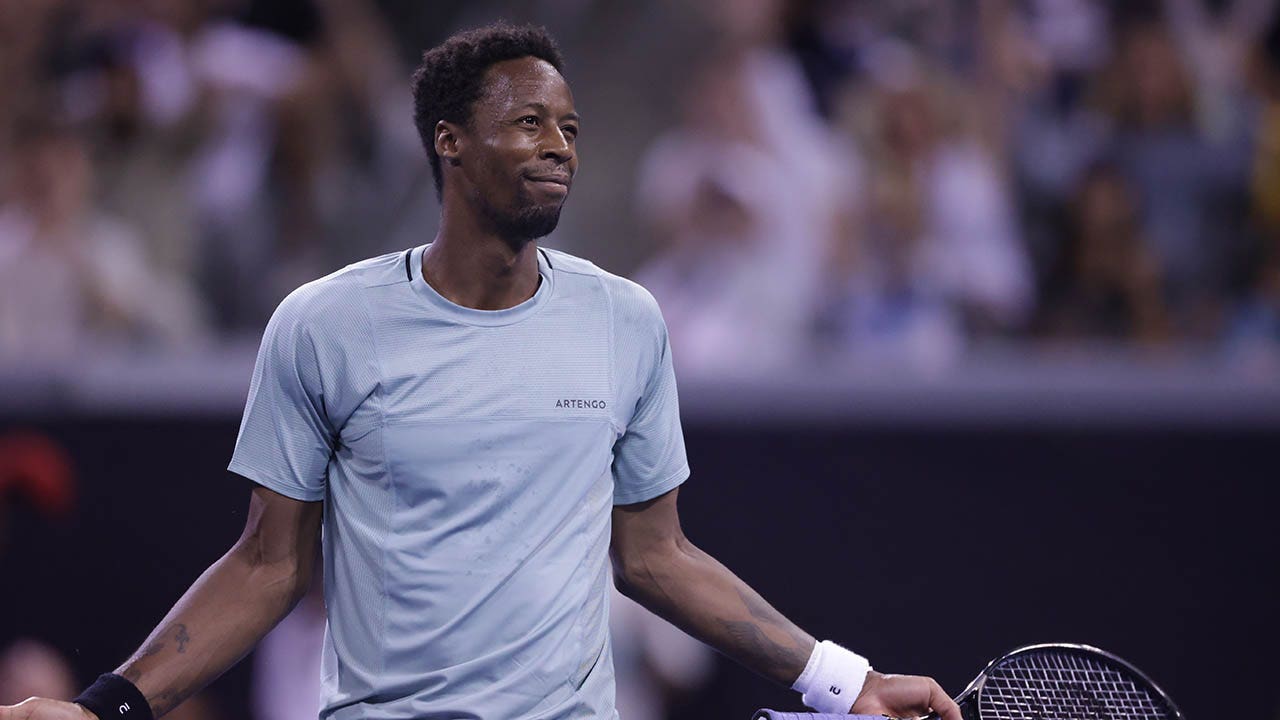 Gael Monfils hit with interesting code violation at Citi Open after walking toward bench mid serve Fox News