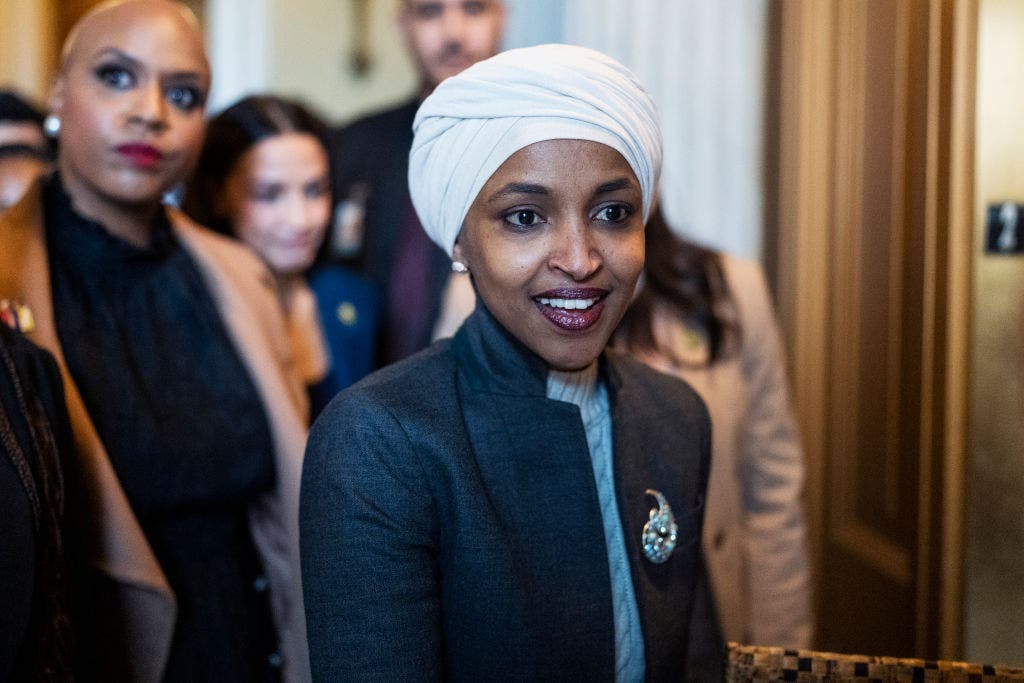 Top House Dem 'vigorously' endorses Ilhan Omar for re-election amid pro-Israel PAC criticism