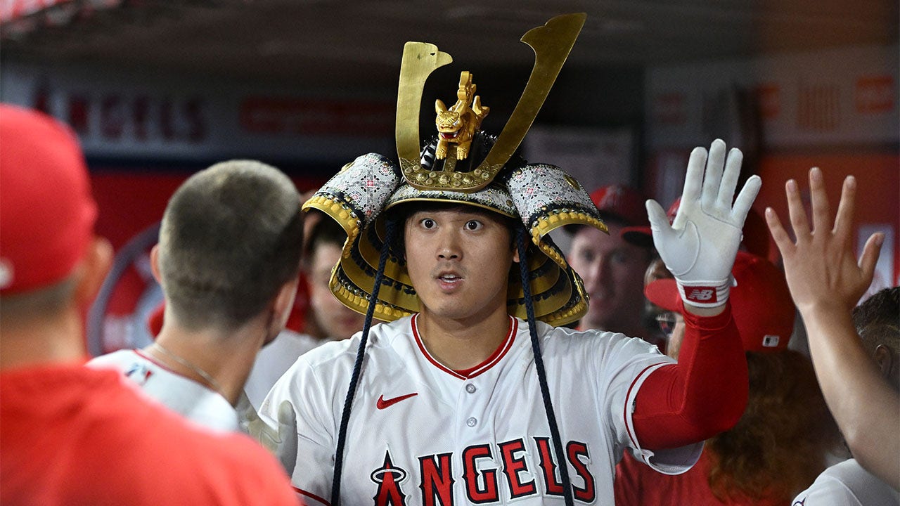 MLB/ Shohei Ohtani hits 40th homer after leaving mound early with cramps in  Seattle's 5-3 win over Angels