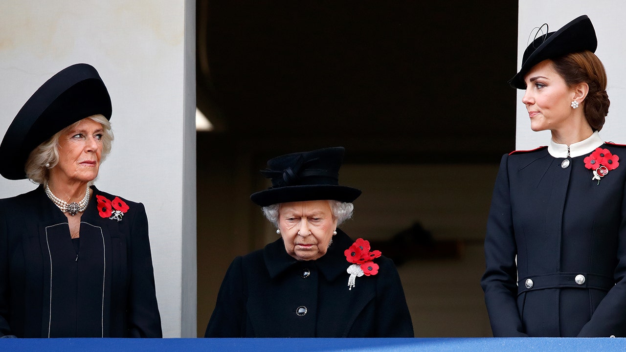 Queen Elizabeth II vs. Catherine, Duchess of Cambridge: Royal Fashion  Face-Off!