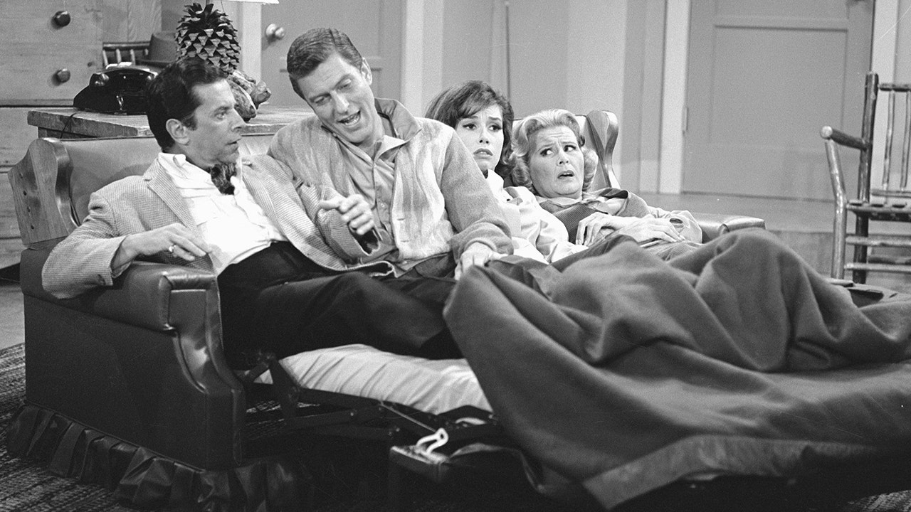 'Dick Van Dyke' star had 'conflict' with Mary Tyler Moore during hit '60s sitcom: 'They never became close'