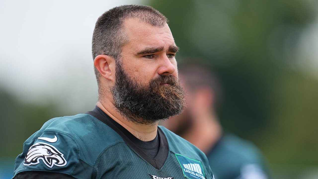 Eagles' Jason Kelce apologizes for 'cheap shot' that sparked melee during  joint practice with Colts