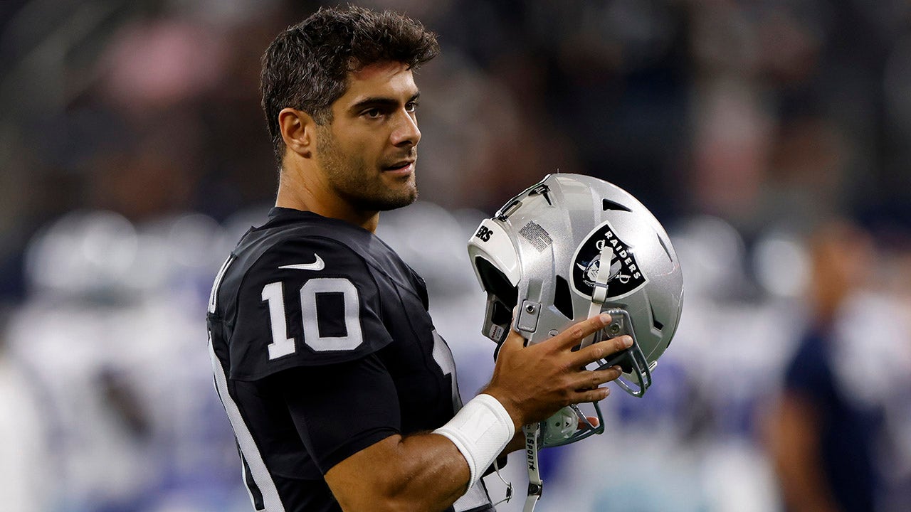 Raiders’ Jimmy Garoppolo doesn’t mind proving haters wrong every year: ‘Wouldn’t have it any other way’