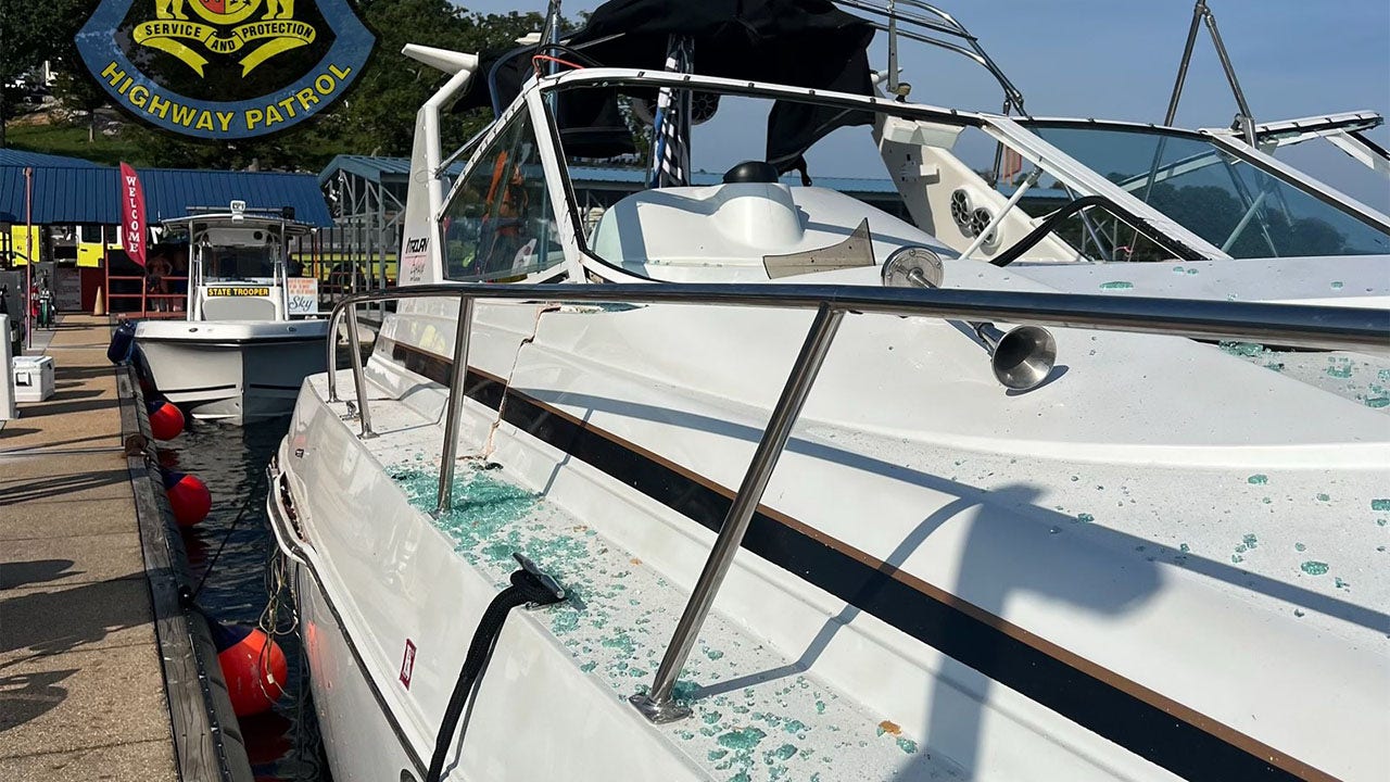 Boat Explodes At Missouris Lake Of The Ozarks Injuring 16 Fox News 6790