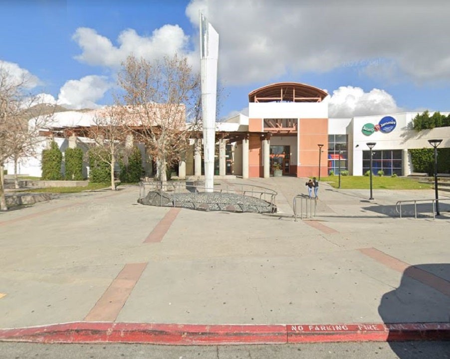 California mall will require unaccompanied teens to wear ID lanyards after large brawl
