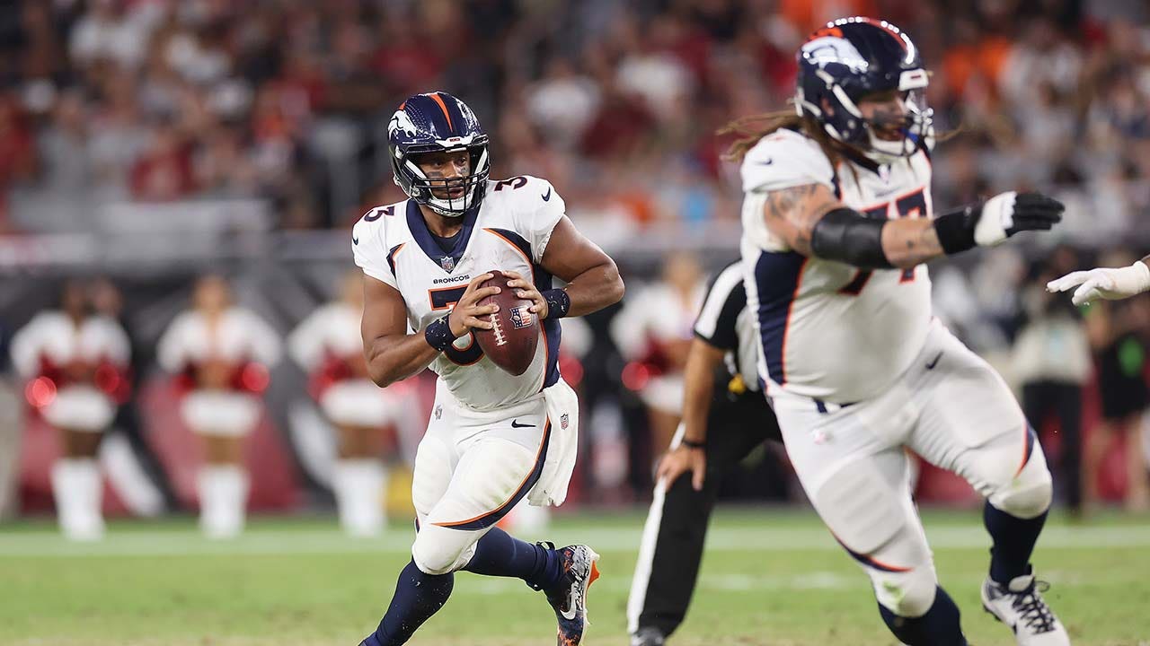 Cardinals social media mocks Russell Wilson's airplane workout after preseason win; post later deleted