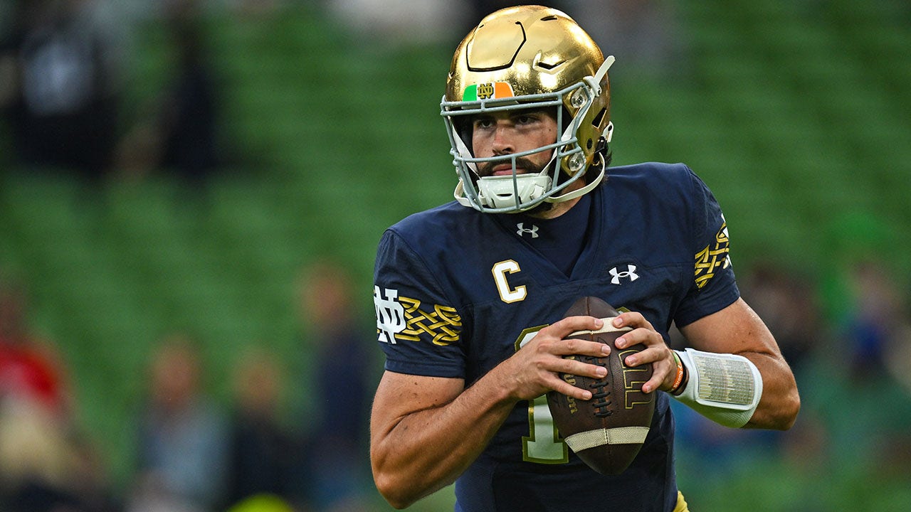 Notre Dame showcases Sam Hartman's rib necklace before opening game vs. Navy