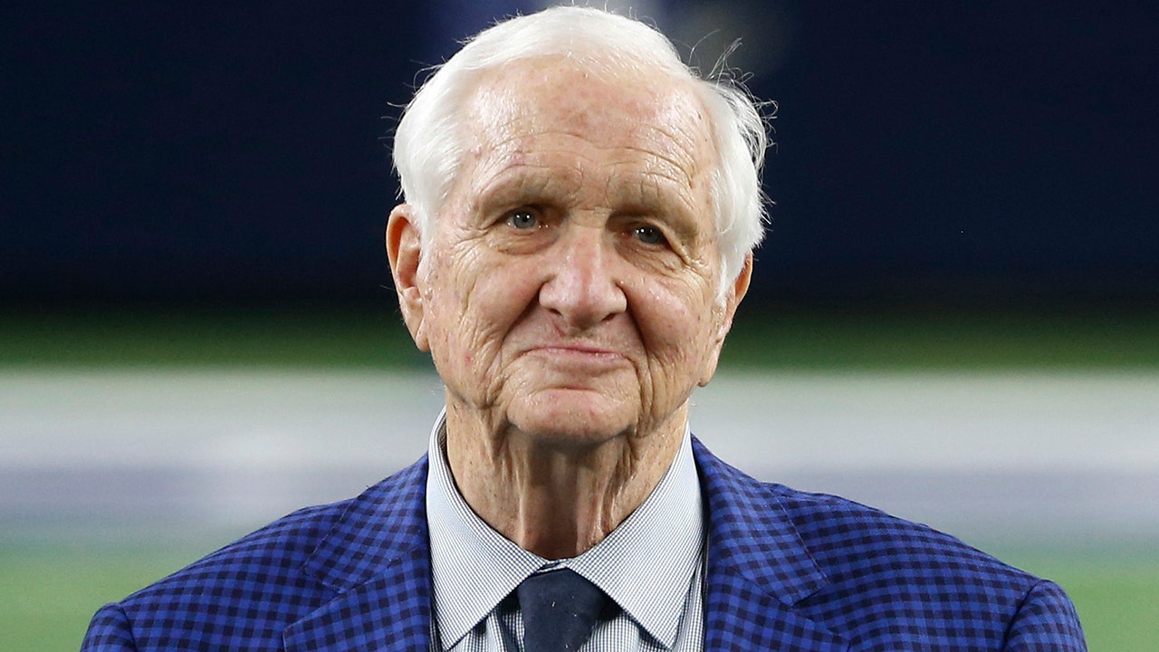 Pro Football Hall of Famer Gil Brandt, who helped turn Cowboys into 'America's Team,' dies at the age of 91