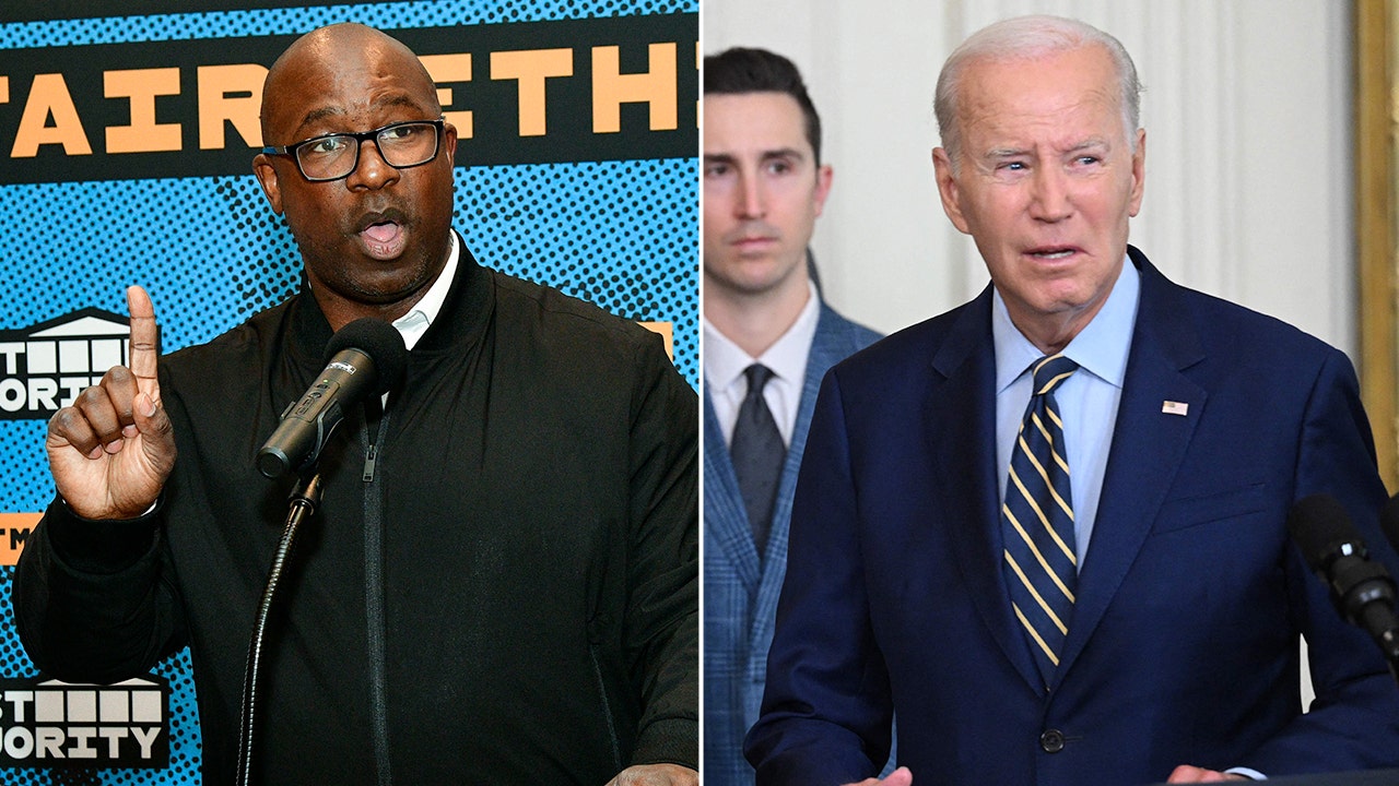 'Squad' member admits Dems ‘looking bad’ over migrant crisis, calls on Biden to show ‘leadership’