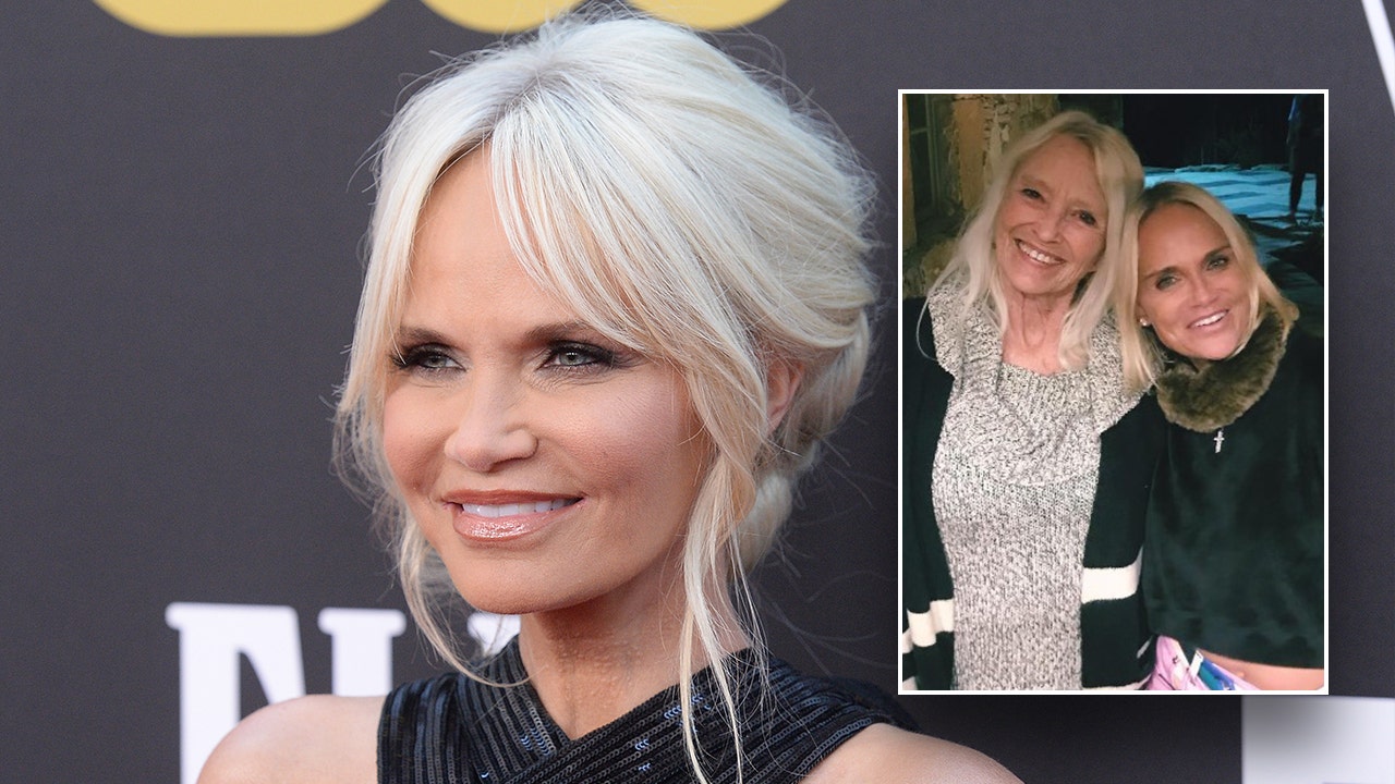 Kristin Chenoweth mourns death of biological mother: 'The ten plus years I knew her were magic'