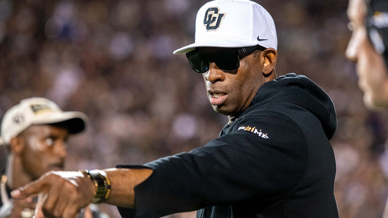 Read more about the article Colorado’s Deion Sanders issues stern warning after learning of players’ lackadaisical approach to academics