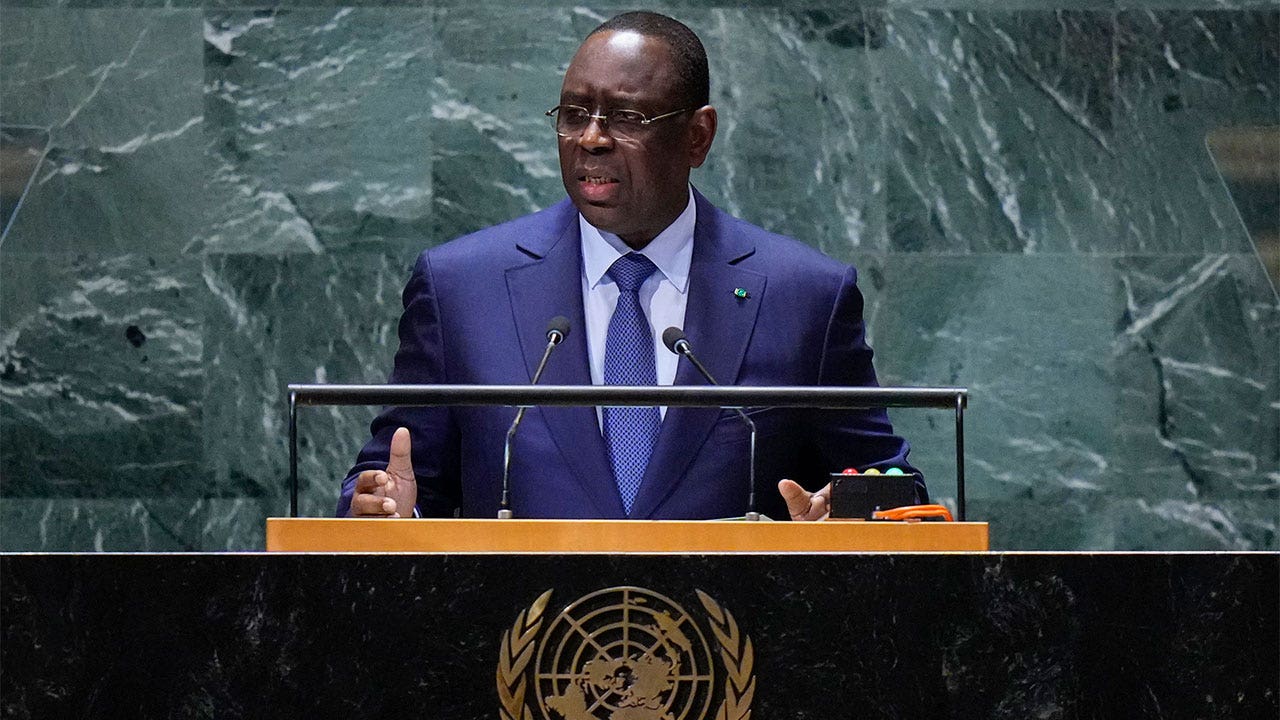 Read more about the article Senegal’s president sets rough estimate for forthcoming election date