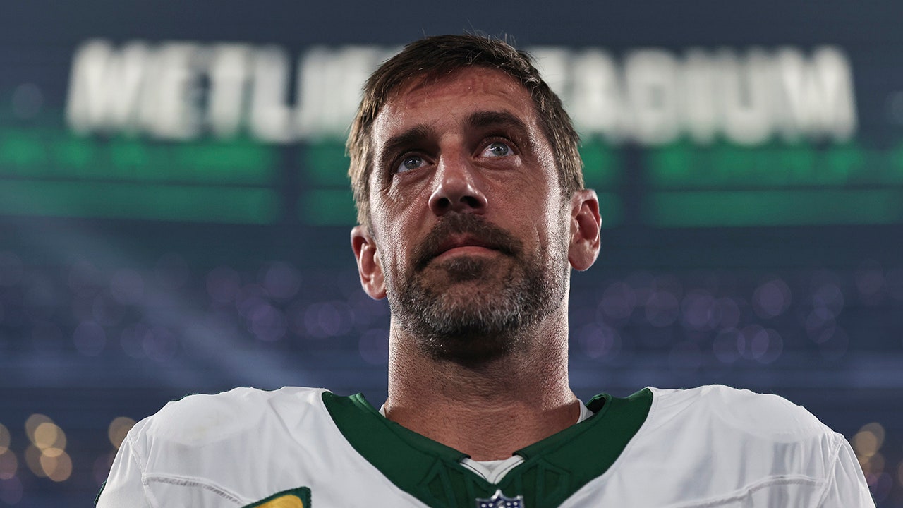 Doctor suggests Aaron Rodgers could return to Jets by Week 1 next