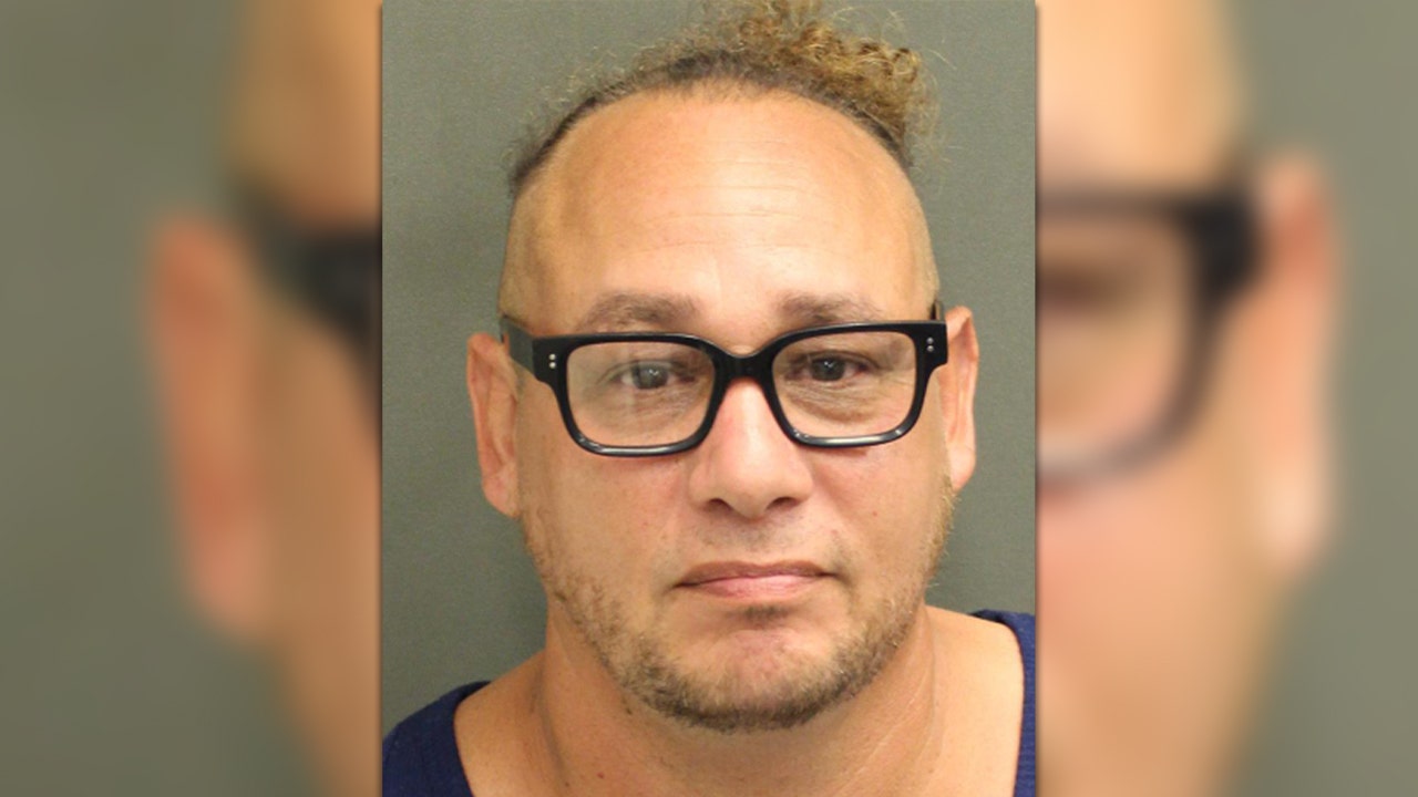 Florida mom reports man for allegedly exposing himself in video recorded by 5-year-old daughter