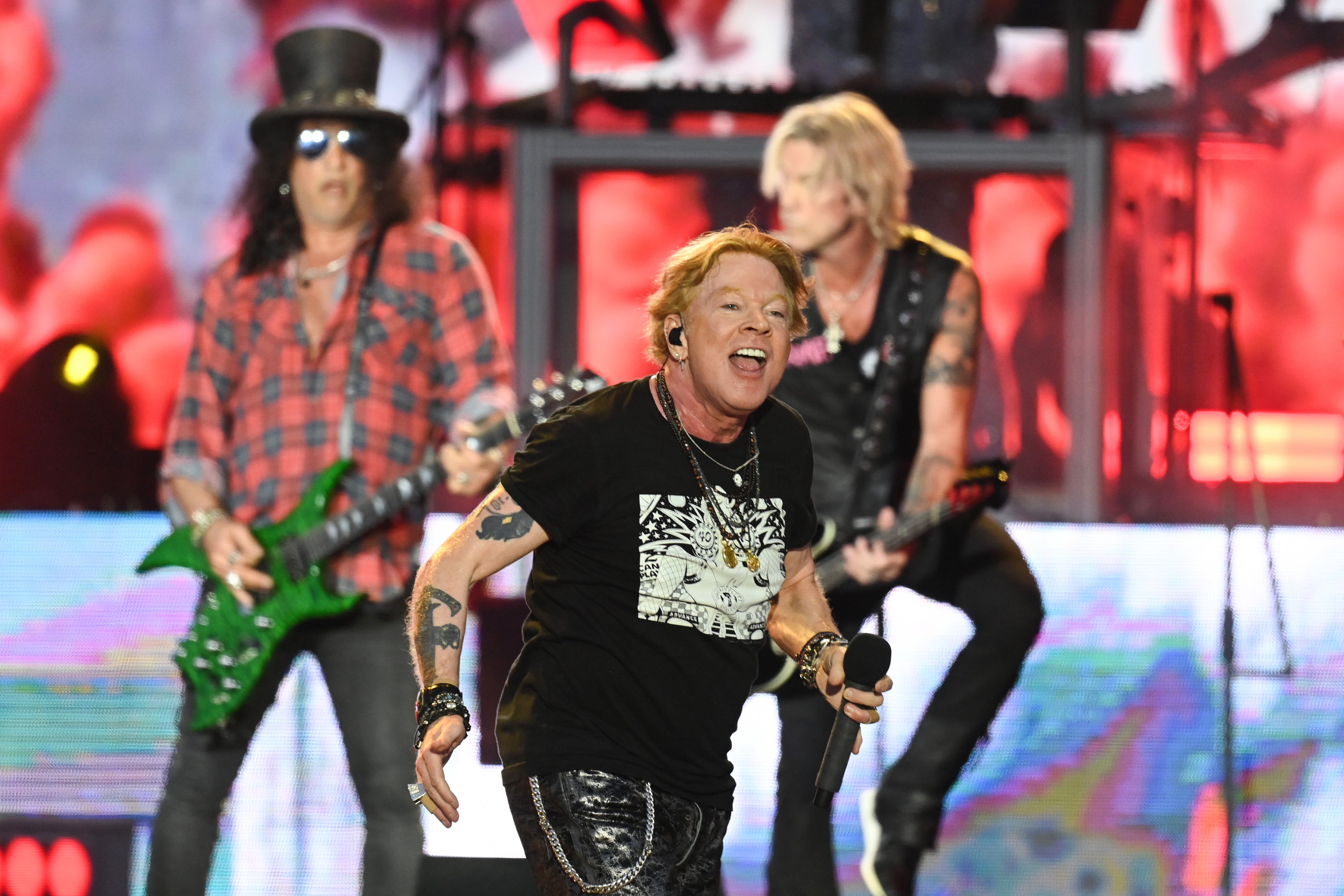 Guns N’ Roses postpones concert ‘due to illness’