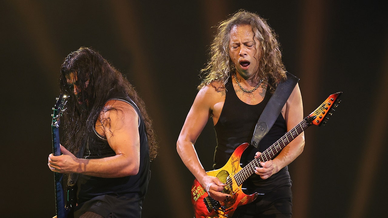 Metallica postpones Arizona concert after lead singer James Hetfield tests positive for COVID-19