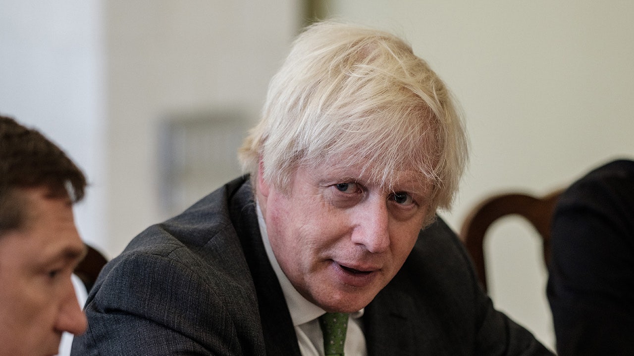 Boris Johnson cautions Donald Trump against nixing US support for Ukraine