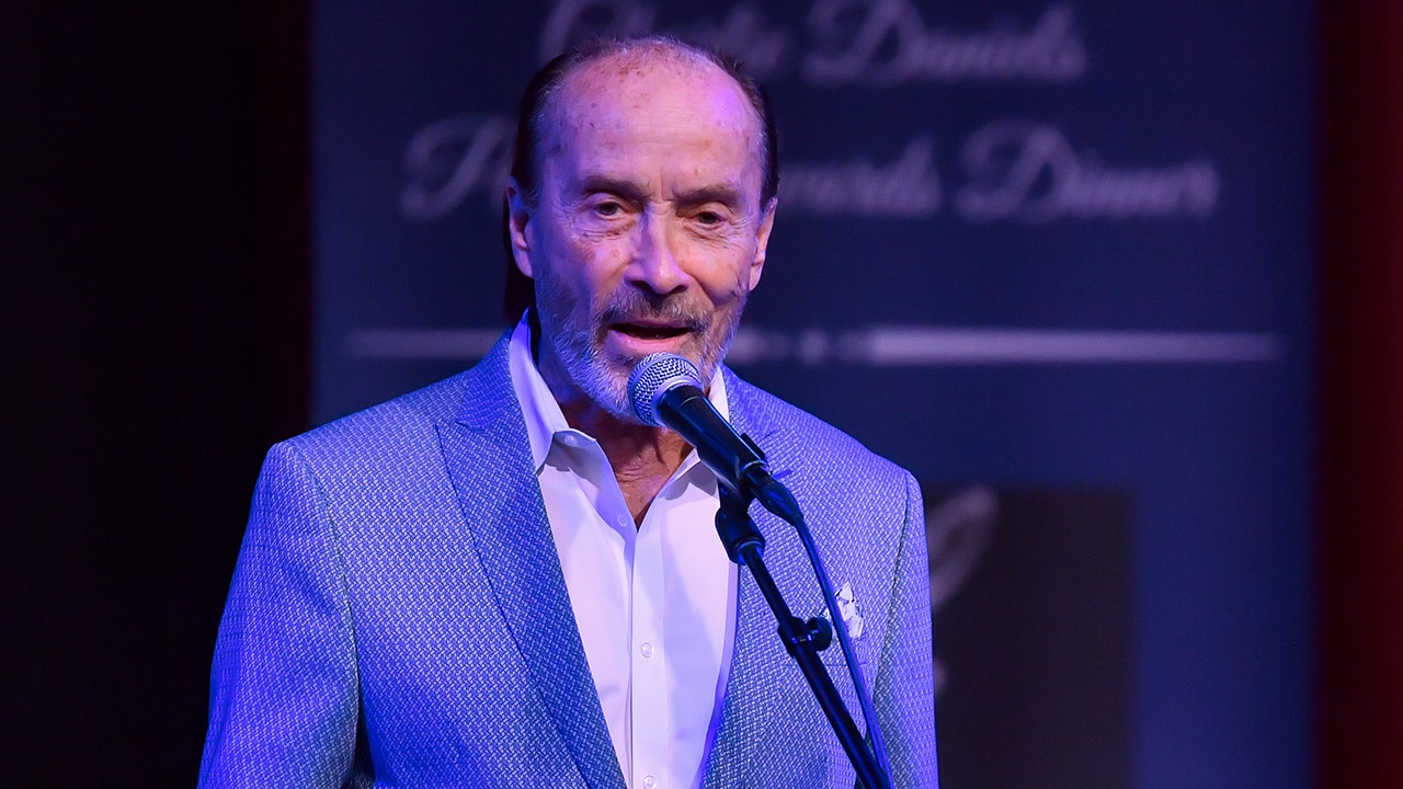 Singer Lee Greenwood credits raising kids outside Hollywood, ‘real values’ for tight-knit family