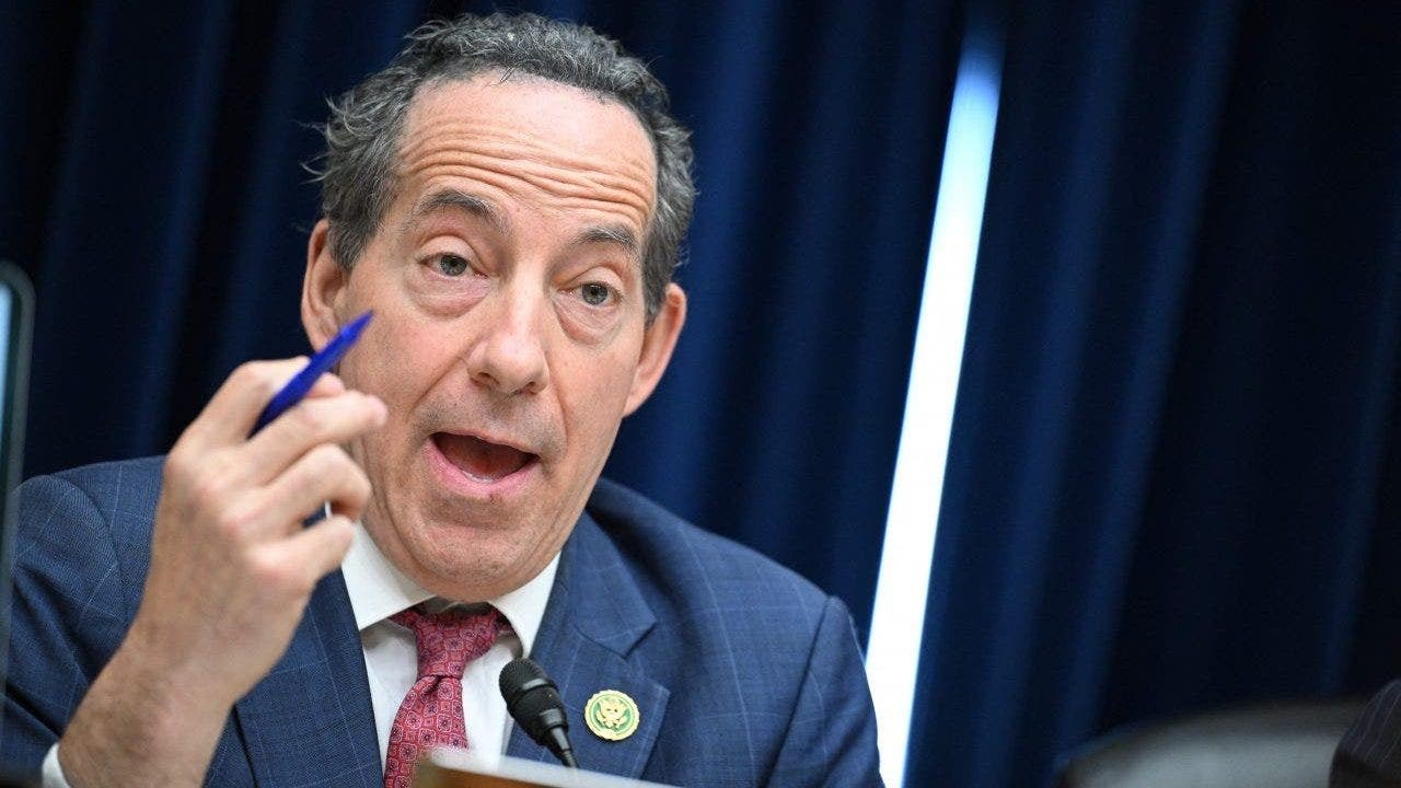 Top Dem’s past push for noncitizen voting rights revealed ahead of House vote