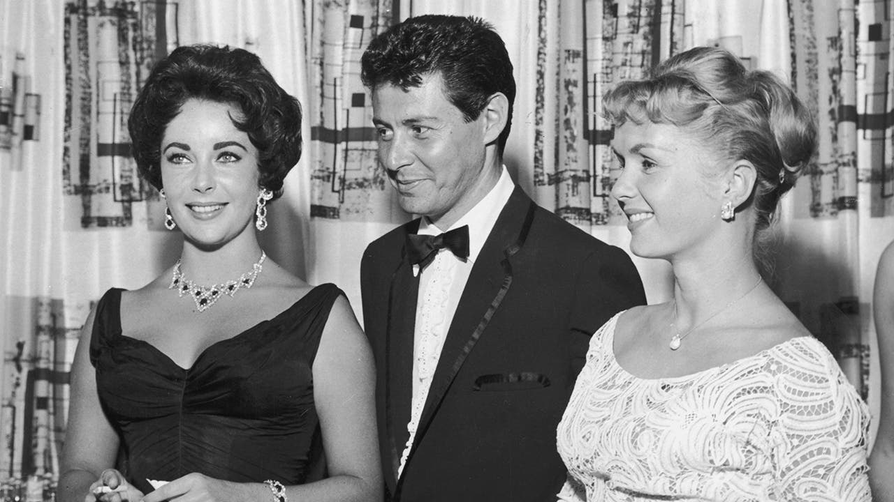 Debbie Reynolds Handled Her Husband's Affair 'With Grace,' Says Son