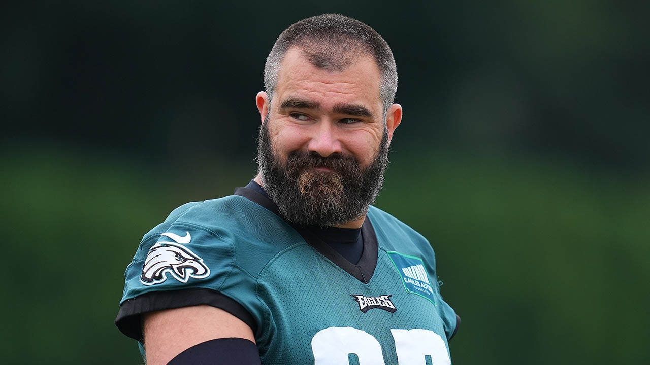 NFL star Jason Kelce reveals amazing story of how he proposed to