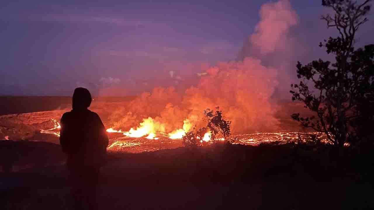 Hawaii’s Kilauea volcano spews lava fountains as lake of molten rock lights up night, video shows