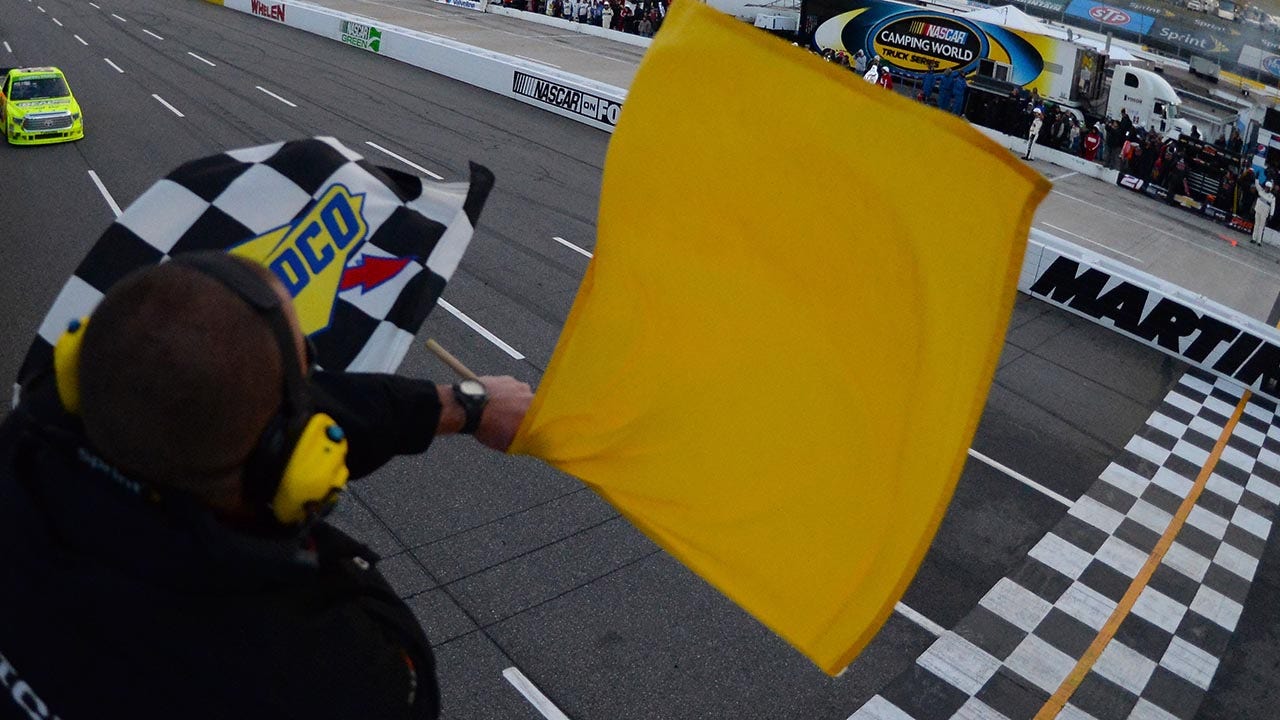 Late Model stock car teams brawl during qualifying at Martinsville Fox News