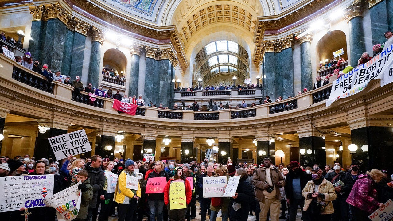 Wisconsin resumes offering abortions following 1-year hiatus