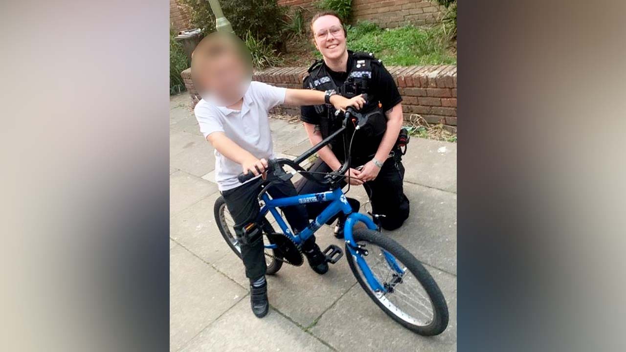 Police officer borrows a boy's small bicycle to chase a suspected burglar — and 'races off after wanted man'