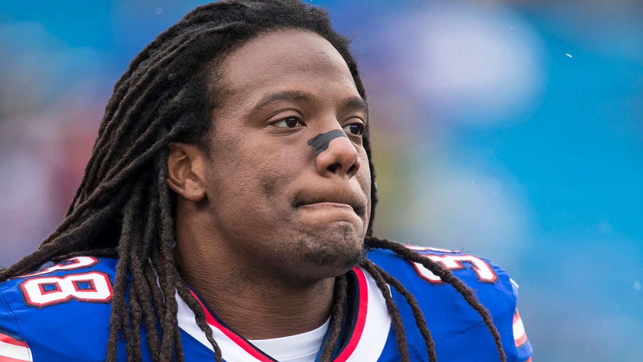 Ex-NFL player Sergio Brown missing, mother found dead in Illinois creek, officials say
