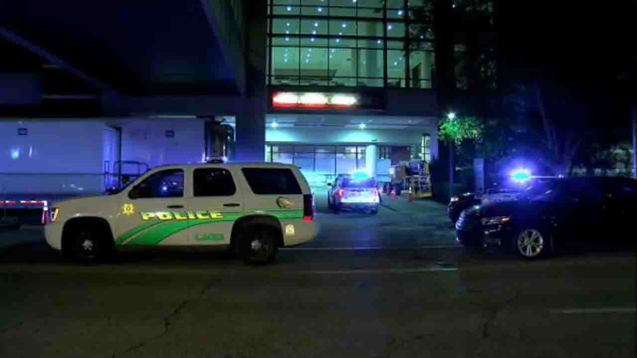 Alabama Shooting 2 Dead After Gunshot Victims Fired Upon Outside Emergency Room Fox News 