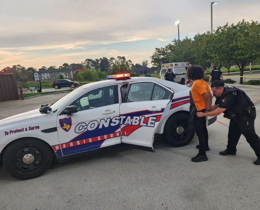 Texas Popeyes employee selling drugs on the clock shoots at customer trying to rob him: police
